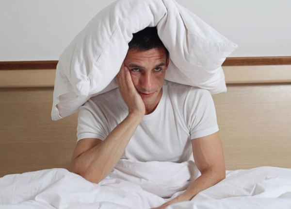 Nổi mụn lưng: Dấu hiệu và biện pháp cải thiện