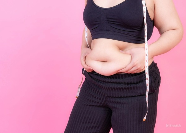 Ngồi nhiều bị đau lưng dưới phải làm sao?