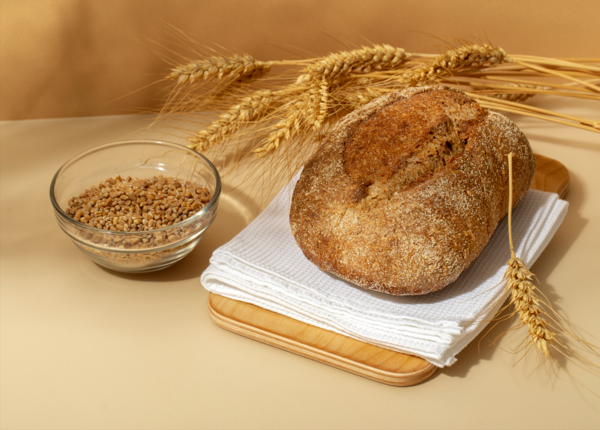 Chất xơ không hòa tan cấu tạo nên lớp vỏ cứng các loại hạt, trái cây