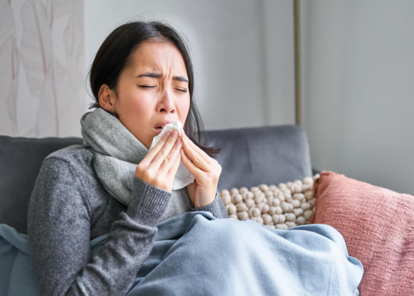 Vàng da, vàng mắt là dấu hiệu dễ nhận thấy người mắc viêm gan