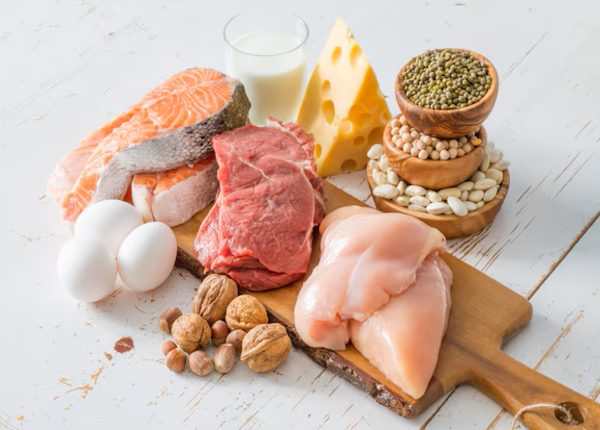 Nạp quá nhiều chất đạm khiến dù ăn ít những cân nặng vẫn không đổi