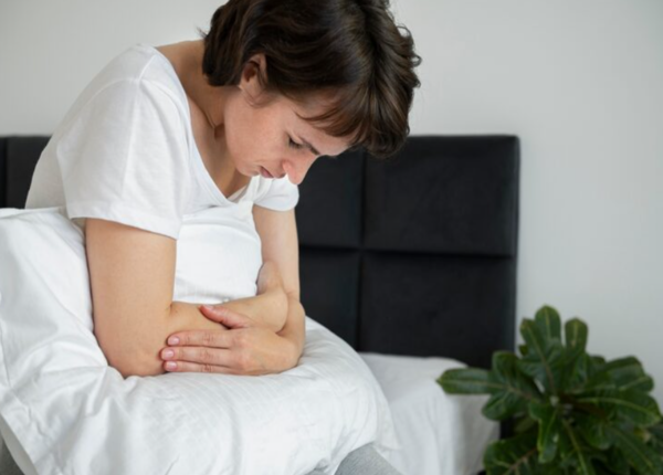 Làm sao phân biêt phân sống và tiêu chảy nhanh