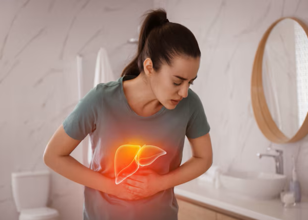 Vì triệu chứng giống viêm gan nên dễ bị nhầm lẫn