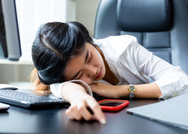 Tổn thương niêm mạc gây chảy máu ít nhưng kéo dài gây mệt mỏi người mắc